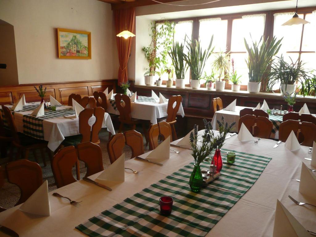 Hotel Zum Weissen Roessl à Kallmünz Extérieur photo